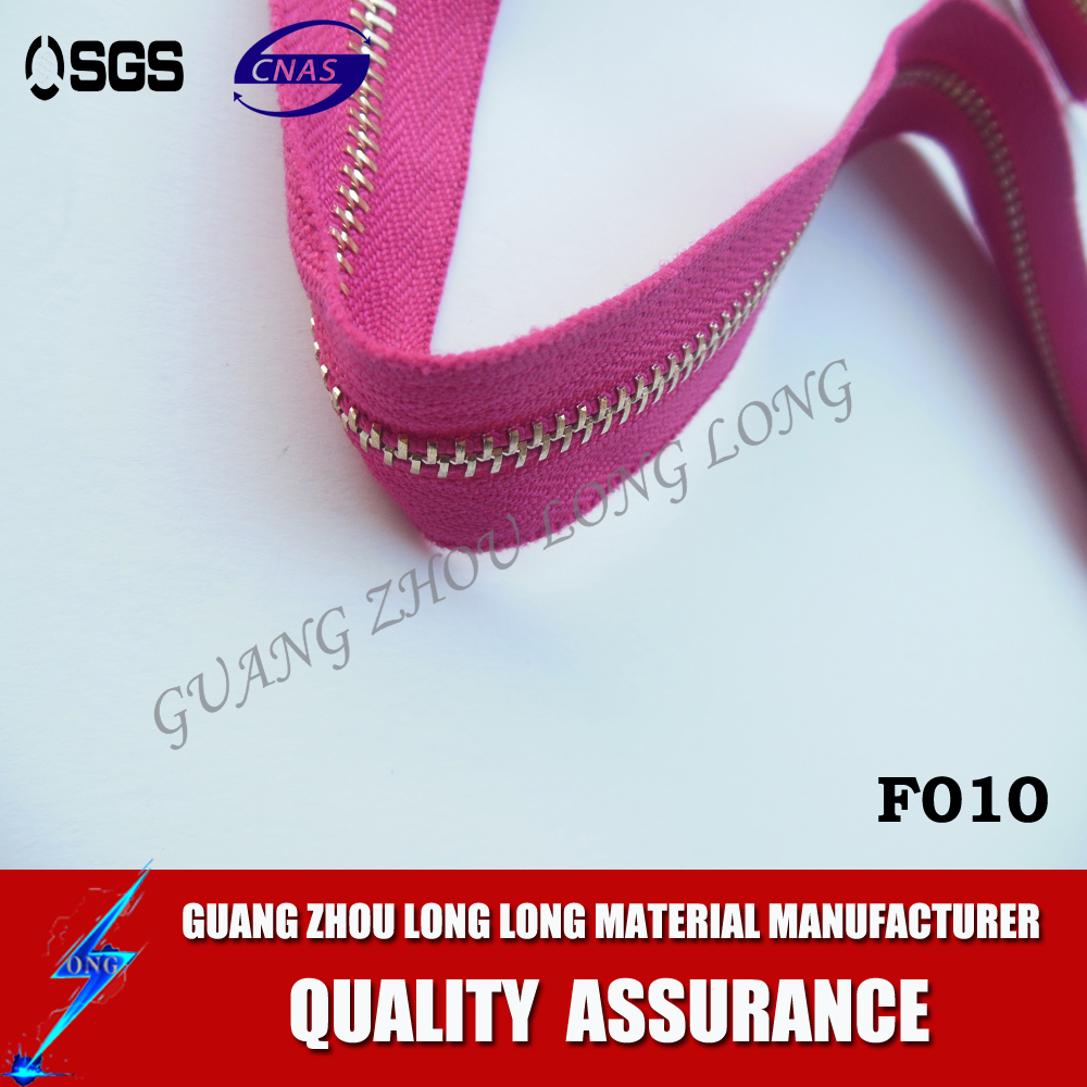 Plastic Metal Customized Fashion Auto Lock No Lock Long Chain Zipper For Clothes
